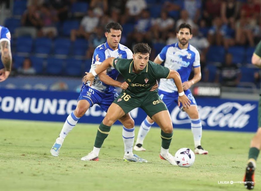 El Sporting busca aprovechar las dudas del Eldense